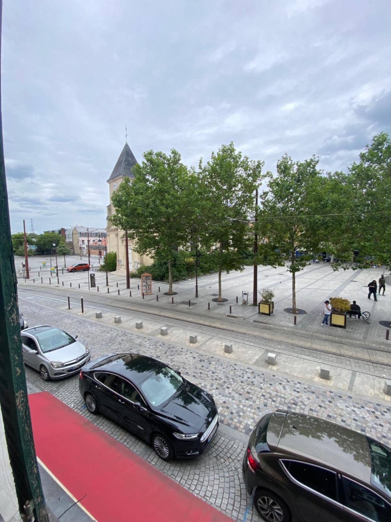 Apartmán Balcon De Paris Gennevilliers Exteriér fotografie